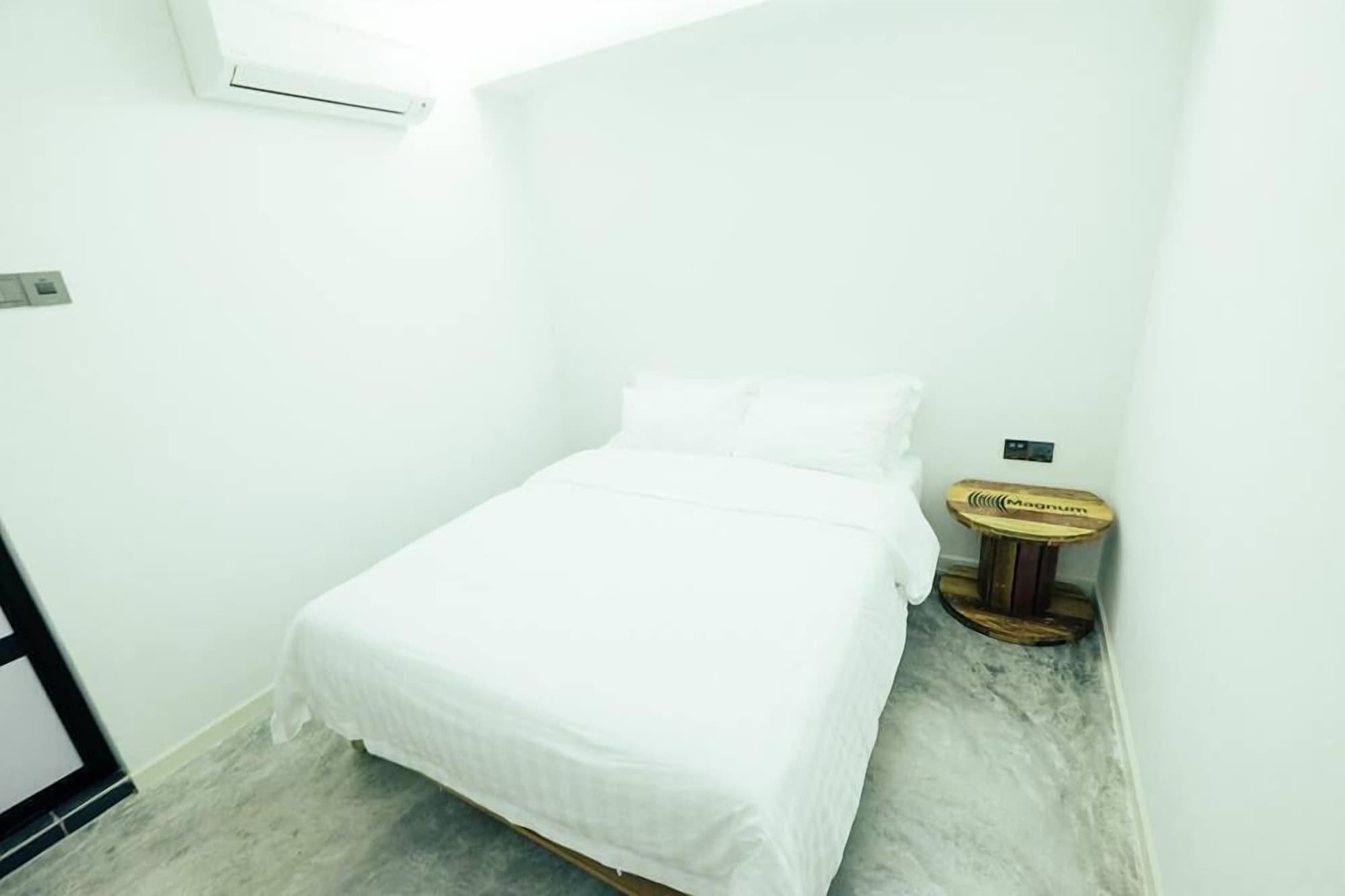 White Loft Hotel Malacca Exterior foto