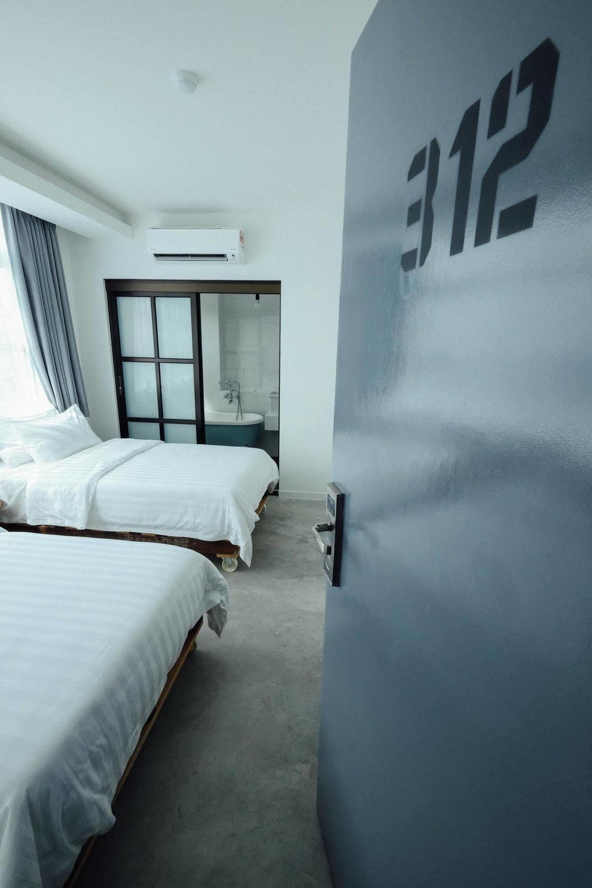 White Loft Hotel Malacca Exterior foto